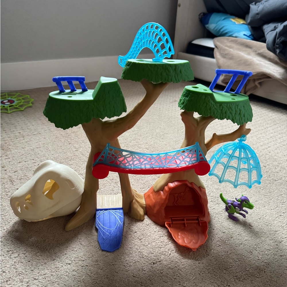 Spider-Man Gobby Adventure Playset with Bridge and Cave